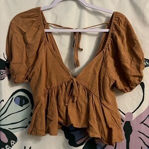 Tie back cropped bubble sleeve top